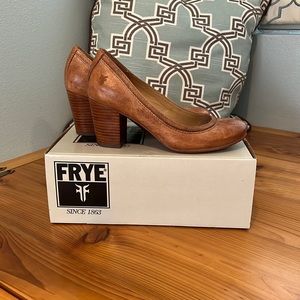 Frye Carson EUC 5.5 - 6